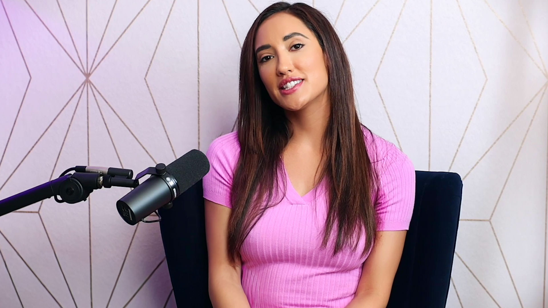 ⁣Unfiltered : Chloe Amour