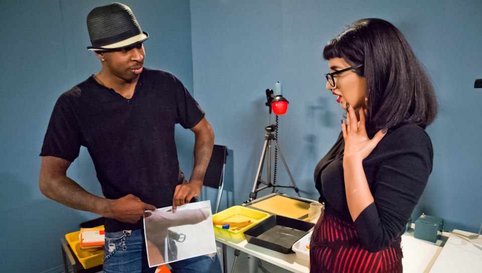 In The Darkroom!, Scene #01