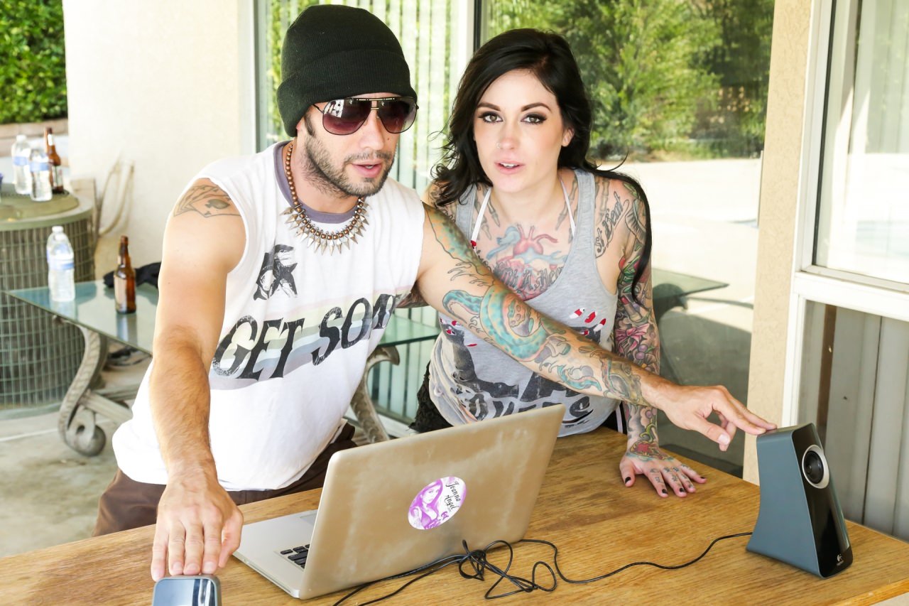 Tommy Pistol and Hayden Hellfire: Pool Party Starfucker with Big Tits and Tattoos (HD)