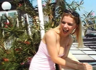 CHICK GIVING BLOW JOB Bindi Irwin Big Boobs