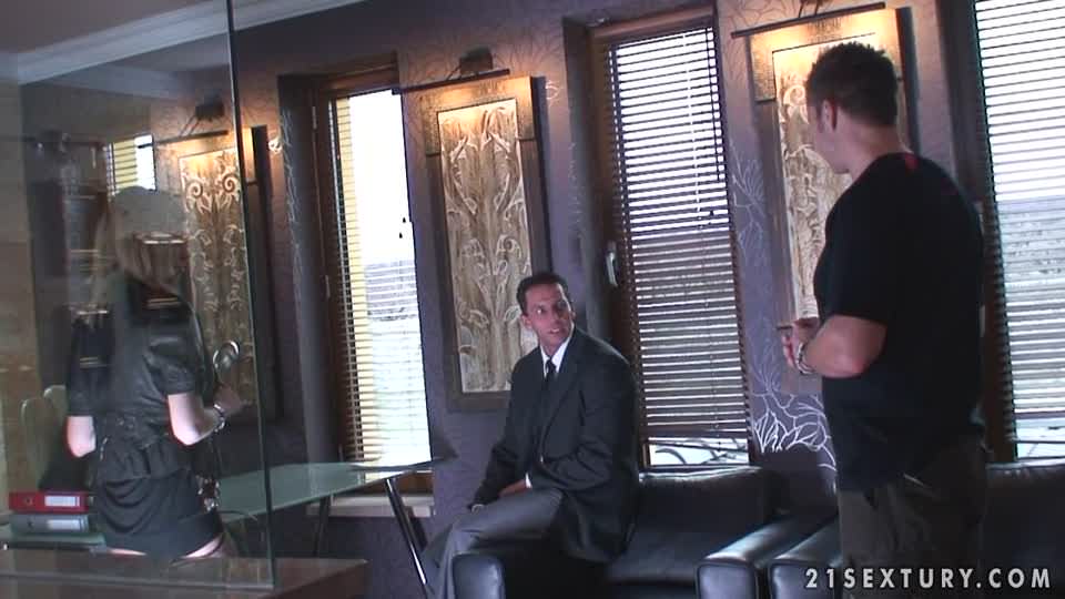 Backstage with Donna Bell