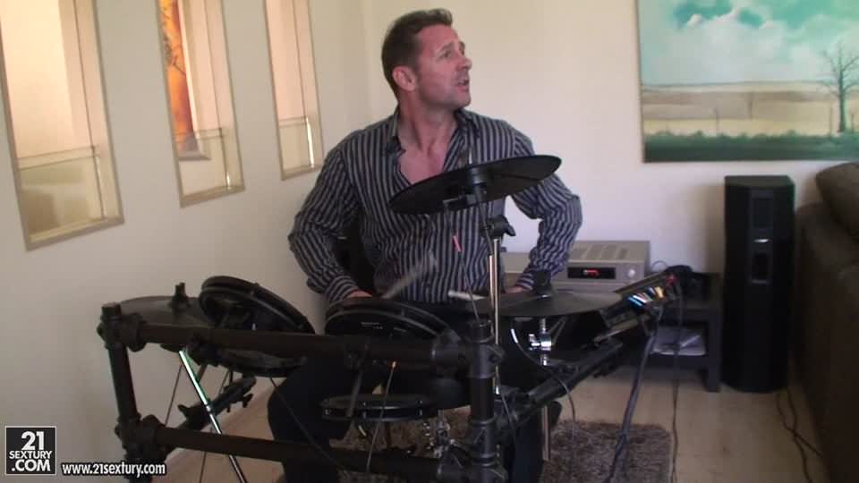 Backstage with Lily La Beau