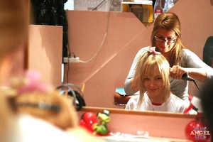 Fun video: hair extensions
